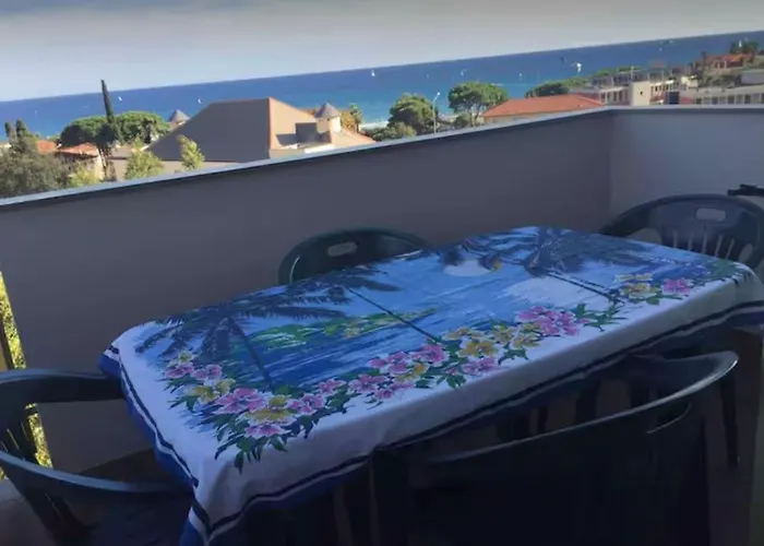 Terrazza Sole E Mare In Centro