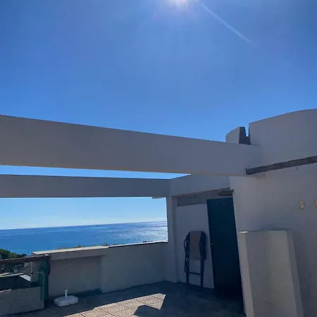 Attico Del Sole Con Vista Mare E Terrazza Apartamento *