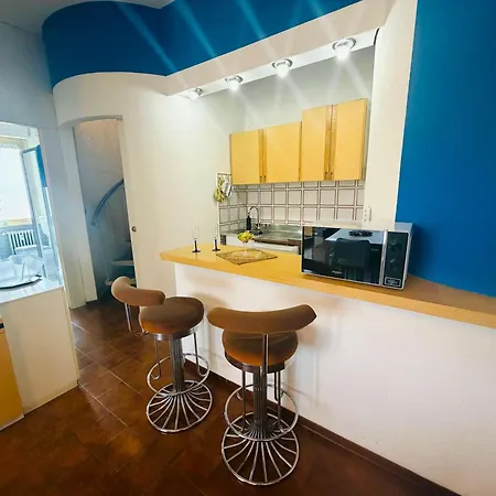 Apartamento Attico Del Sole Con Vista Mare E Terrazza Marina dʼAndora